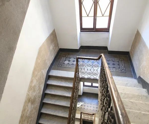 Camilla House بيت ضيافة *